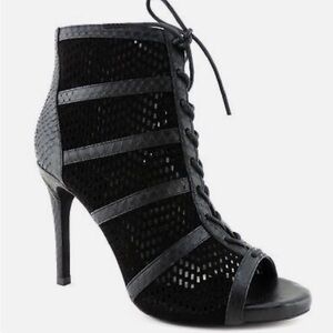 Joie | Sharie | Black‎ Laser Cut Snake Lace Up Pumps